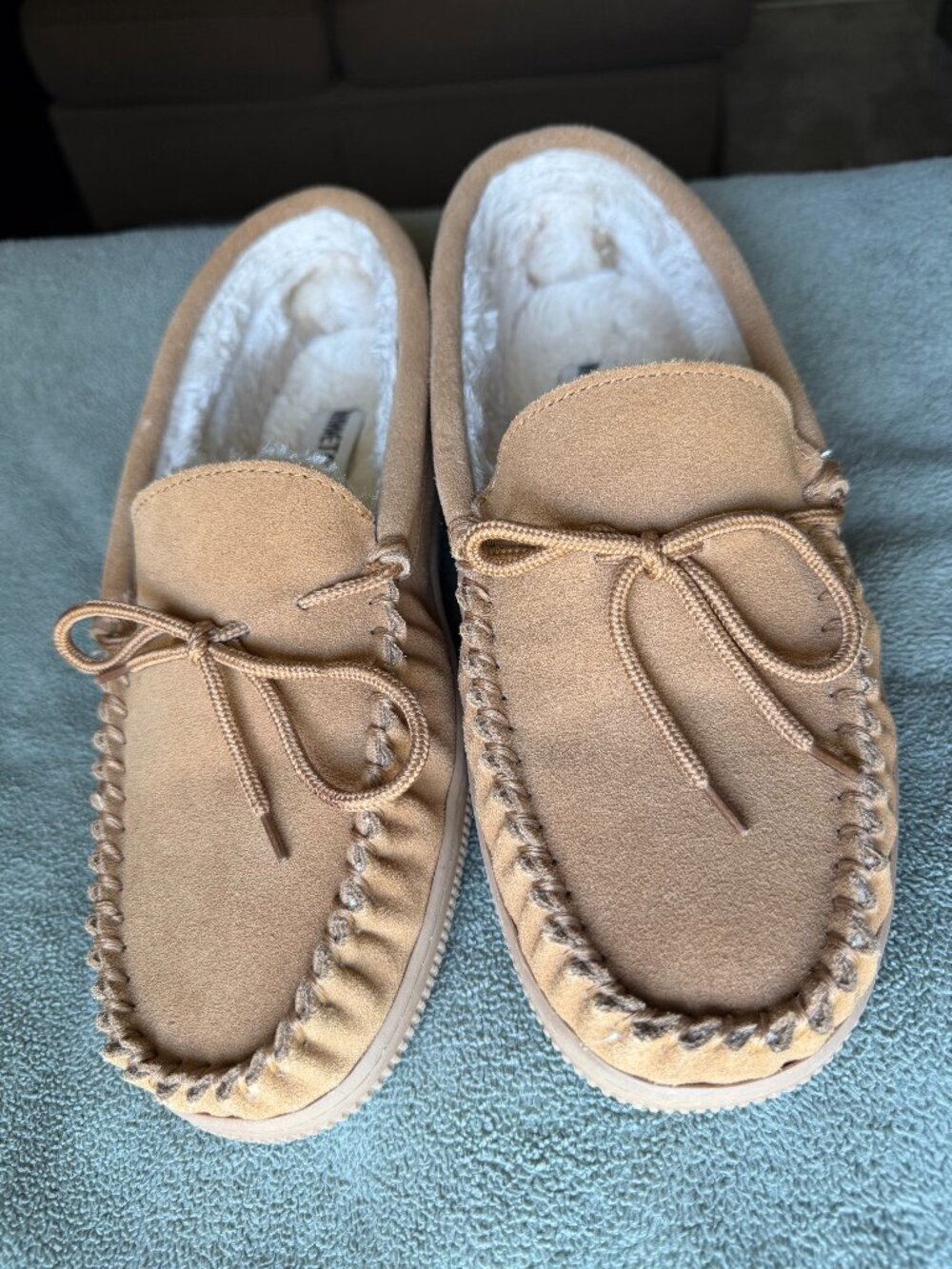 Minnetonka Women Moccasin Tan Suede Slippers - 10 M